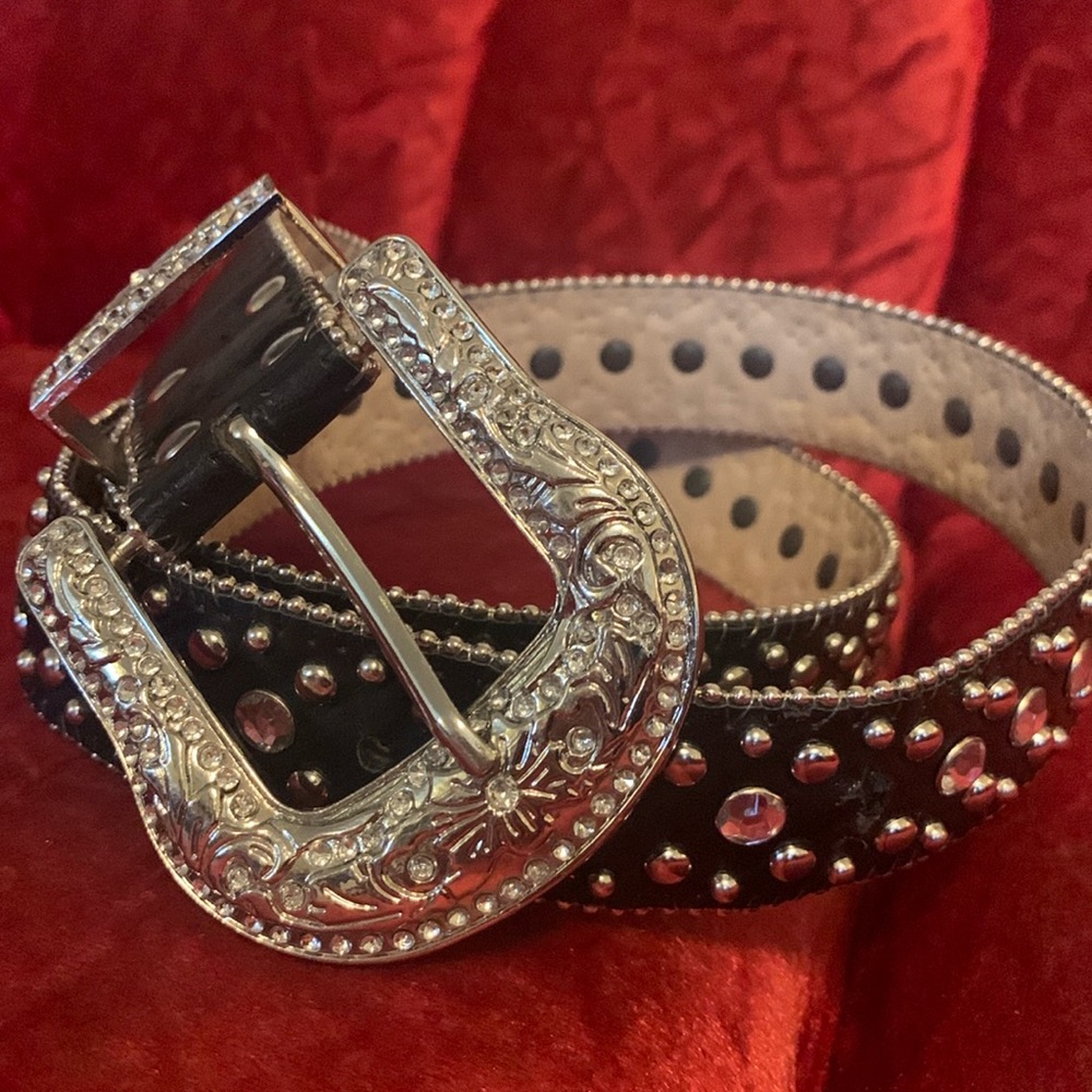 Another Line diamond belt